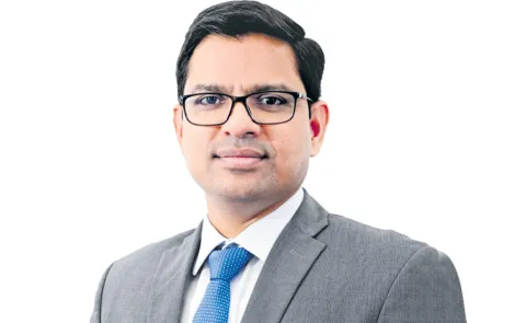 Indian Consul General in Dubai Vishnuvardhan Reddy speaks to Sakshi