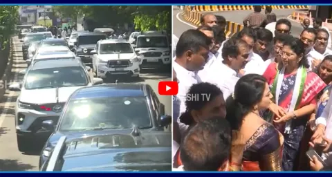 Varudu Kalyani Massive Rally At Visakapatnam 1