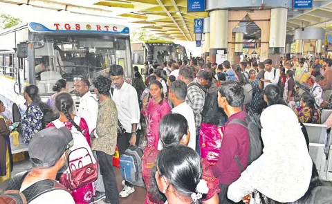 Hyderabad Dasara Bathukamma Travel Rush Fares
