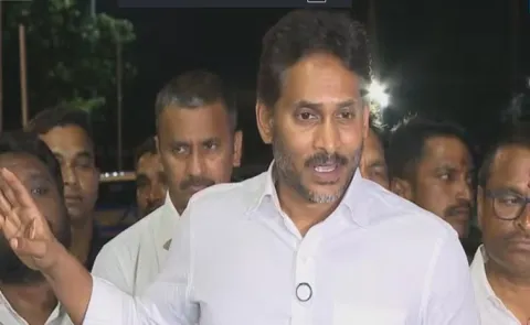 YSRCP Chief YS Jagan visits Lok Bhawan Updates