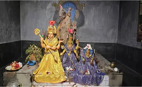 This Shakti Peetha in Paralakhemundi opens only during Durga Puja8