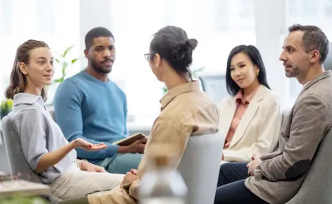 Social Anxiety Habits That Make It Worse, How To Break Them?
