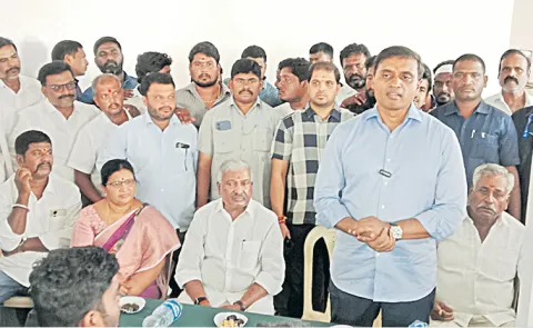 MP Mithun Reddy and former minister Peddireddi reassure YSRCP ranks regarding nominations