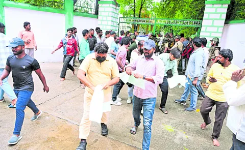 559 nominations withdrawn in four hours in Chittoor