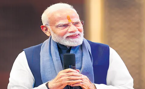 Society must be united against divisive forces says PM Narendra Modi