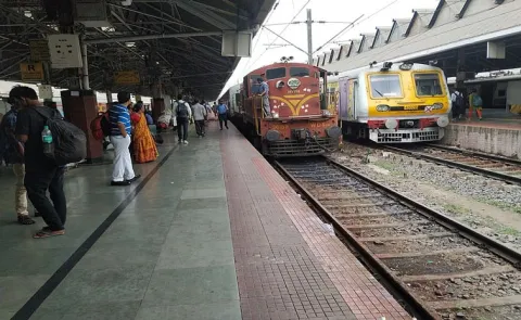 Indian Railways Strengthens Passenger Safety 