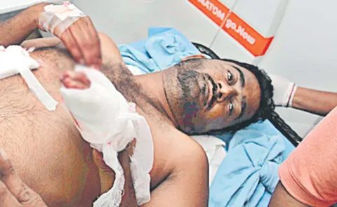 Attack on YSRCP leaders with a knife