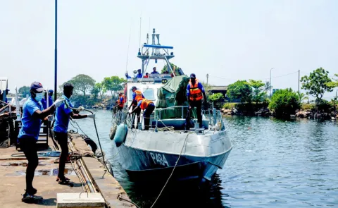 Sri Lanka provides medical assistance to Iranian sailors in the Indian Ocean7