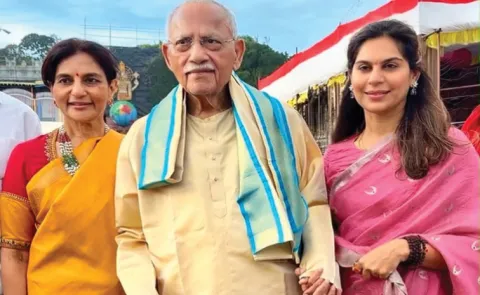 Mega Hero ram Charan wife Upasana Konidela Visits Famous Temple