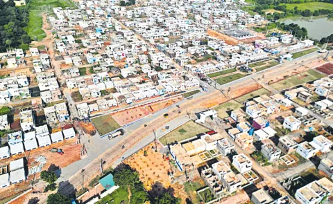 Chandrababu govt cheats poor with fake calculations in providing permanent houses