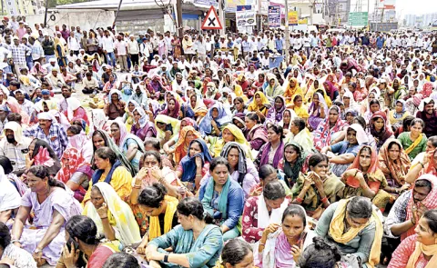 Field Assistants Protest in Andhra Pradesh