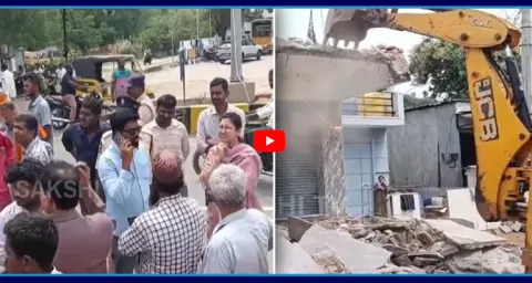Penukonda Municipal Officials Try To Demolish YSRCP Leader Yasin Building 1