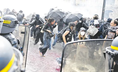 Student Protests Spread Across France