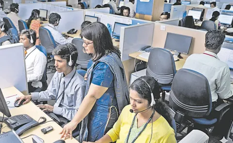 India services PMI Jumps to 55. 2 in September
