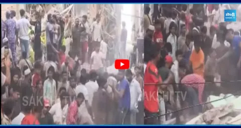  Five-story Building Collapsed in Delhi's Seemapuri Several Injured 4