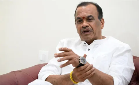 komati venkata reddy slams bjp