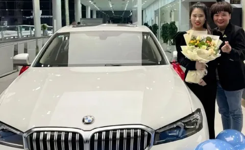 BMW cars To Employees Chinese Businessman Gifts