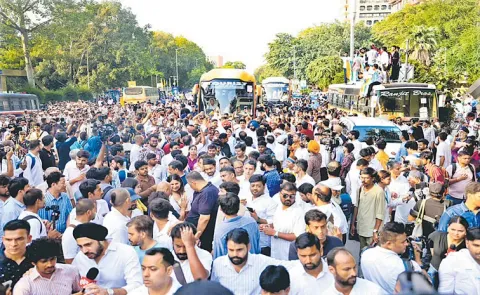 India Bloc MPs Protest Delhi