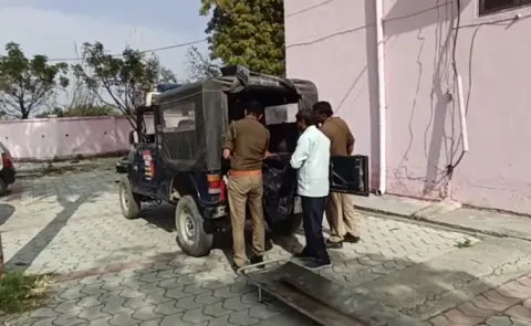UP Woman Spikes Husband Coffee Stabs Him In Genitals