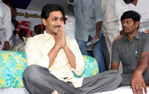 ys jagan takes up fasting for united state - Sakshi