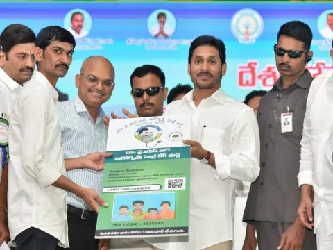 AP CM YS Jagan launch YSR Aarogyasri Filet Project In Eluru Photo Gallery - Sakshi