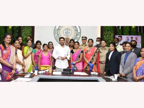 CM YS Jagan Mohan Reddy launch e-Rakshabandhan Photo Gallery - Sakshi
