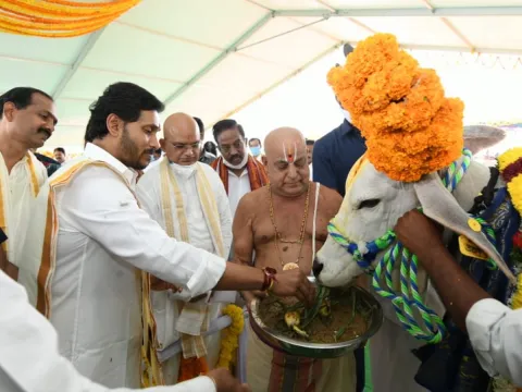 CM YS Jagan Participated In Go Puja At Narasaraopet - Sakshi