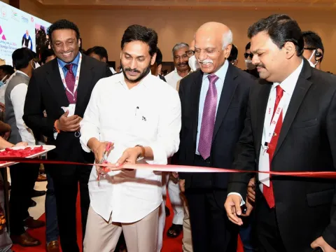 Vanijya Utsavam 2021 YS Jagan Give Industry And Export Champion Awards Photo Gallery - Sakshi