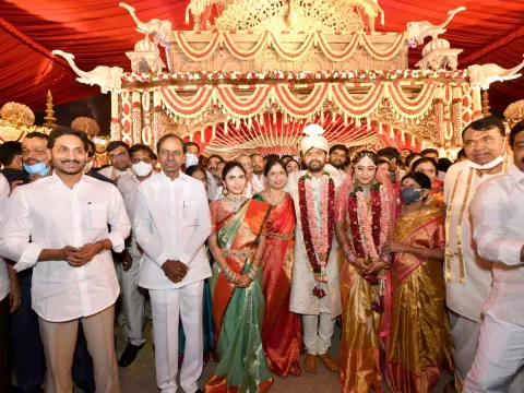 CM YS Jagan & CM KCR Attends Speaker Pocharam Srinivas Reddy Grand Daughter Marriage Photo Gallery - Sakshi
