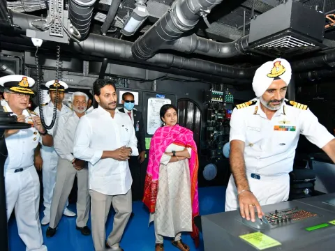 CM YS Jagan Visakhapatnam Tour Photo Gallery - Sakshi
