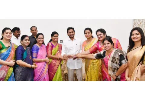 Women Leaders tie Rakhi to AP CM YS Jagan on Raksha Bandhan Photo Gallery - Sakshi