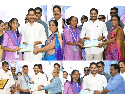 CM YS Jagan At Jagananna Animutyalu Awards Programme Photos - Sakshi