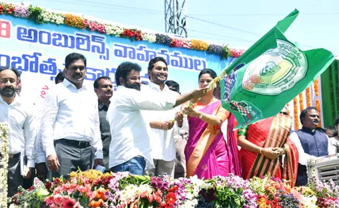 CM Jagan Launches 146 New 108 Ambulance Services - Sakshi