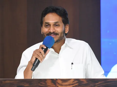 YS Jagan Meets Anakapalle and Madugula YSRCP Leaders 