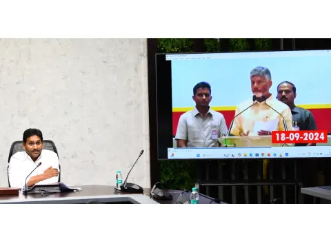 YS Jagan Press Meet on Tirumala Tour And Tirupati Prasadam Controversy‪ Photos