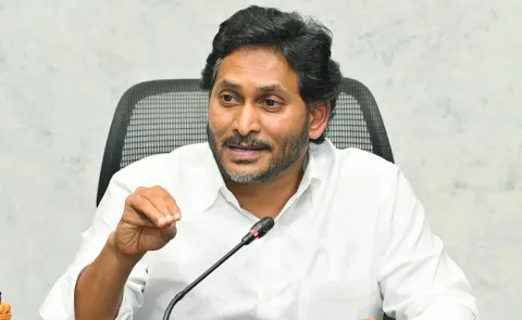 YS Jagan Sensational Press Meet on TDp Government Photos