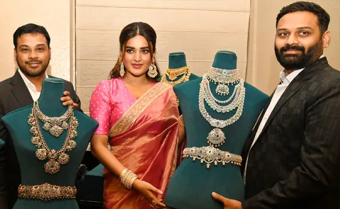 Actress Nidhi Agarwal Launch Jewellery ShowRoom At Park Hyatt Hyderabad5