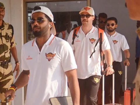 IPL 2025 : SRH Team Reached Visakhapatnam Pics