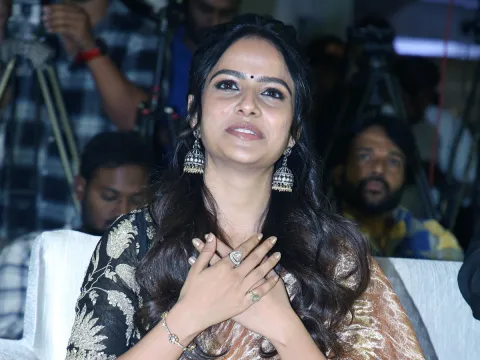 jack movie actress vaishnavi chaitanya photos