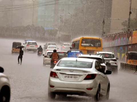 heavy rain in hyderabad today