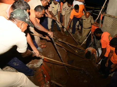 Wall collapse at simhachalam temple incident photos1