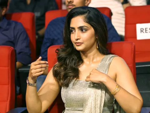 Actress Reba Monica John Photos Goes Viral
