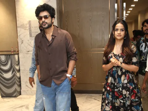 Siddhu Jonnalagadda Jack Movie Promotion in Vijayawada