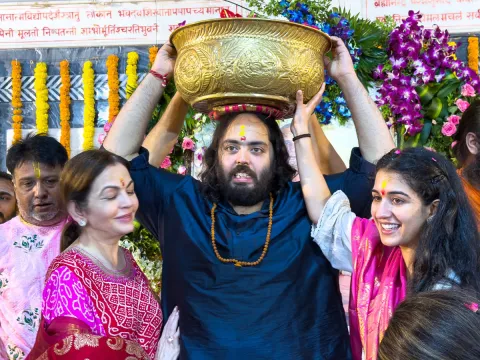 Nita Ambani on Anant Ambani Dwarka Padyatra Photos