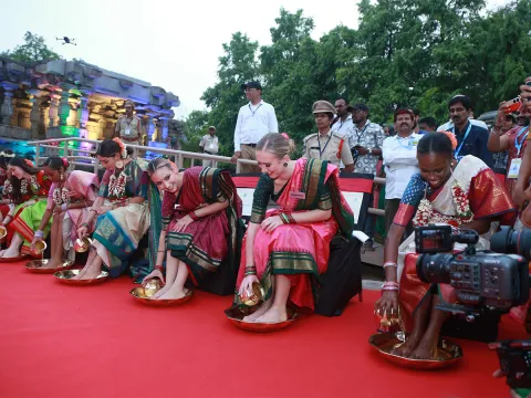 Miss World 2025 Contestants Visit Ramappa Temple Photos9