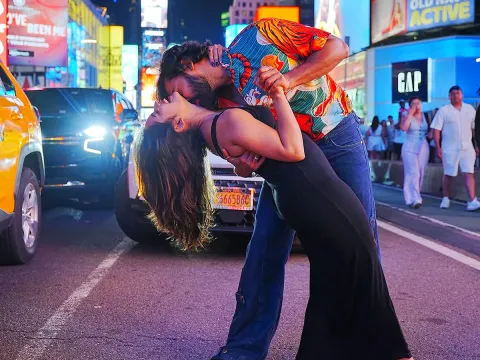 Actress Bigg Boss Fame Priyanka Jain in New York Photos Viral10