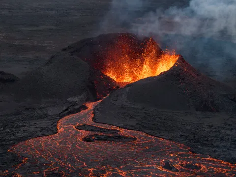 volcanic eruption on the Reykjanes Peninsula in Iceland1