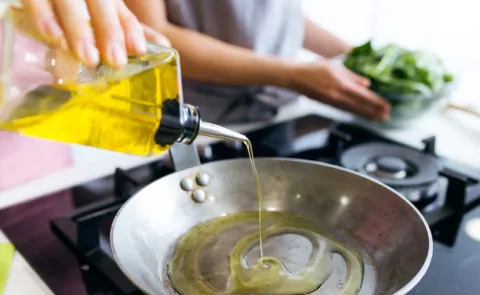 Do you know how healthy cooking oil is If used like this?7