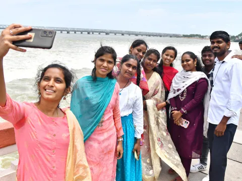 Vijayawada Praksam Barrage Floods Andhra Pradesh8
