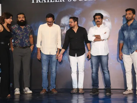 Hebah Patel, Eesha At Movie Trailer Success Celebrations5